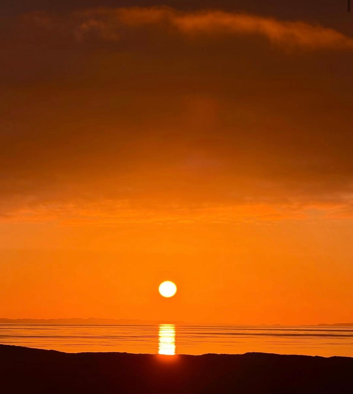 Midnattssol Sandhornøya